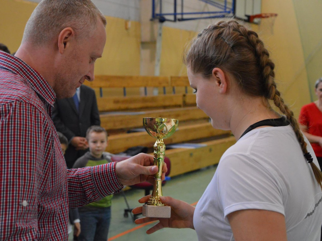Samorządowcy nagrodzili panie podczas Turnieju Siatkówki [GALERIA]