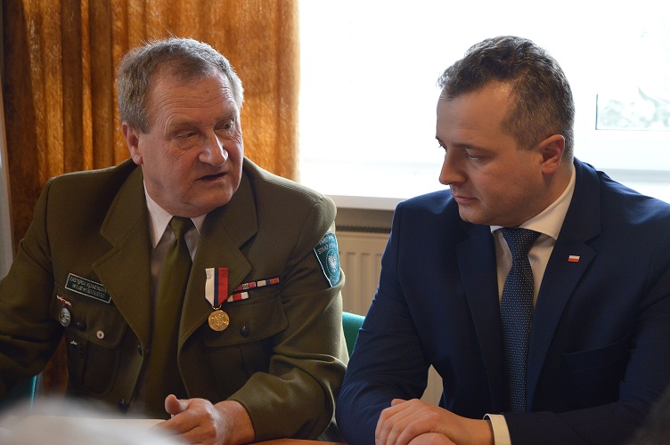 Samorządowcy i przedstawiciele służb dyskutowali o bezpieczeństwie nad Gopłem w ramach komisji 