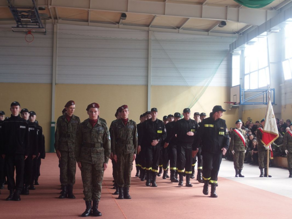 Za nami III Wojewódzki Przegląd Musztry Klas Mundurowych Kruszwica 2017 [GALERIA]