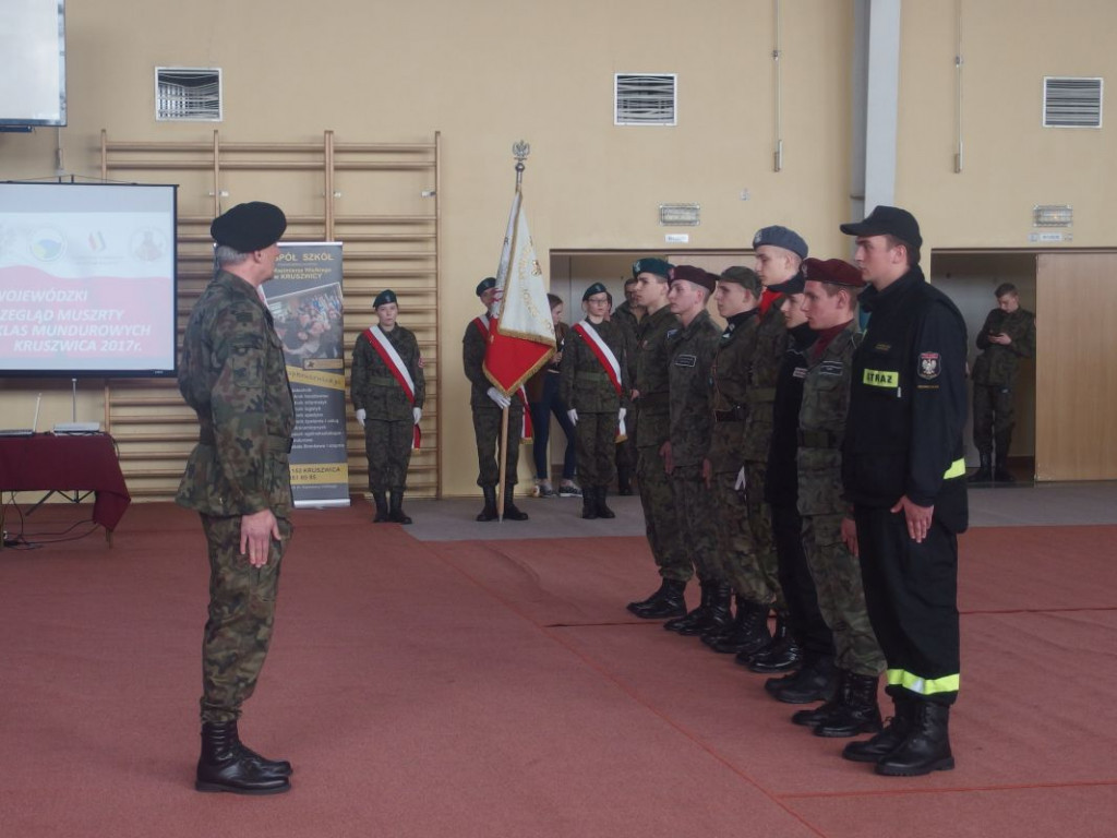 Za nami III Wojewódzki Przegląd Musztry Klas Mundurowych Kruszwica 2017 [GALERIA]