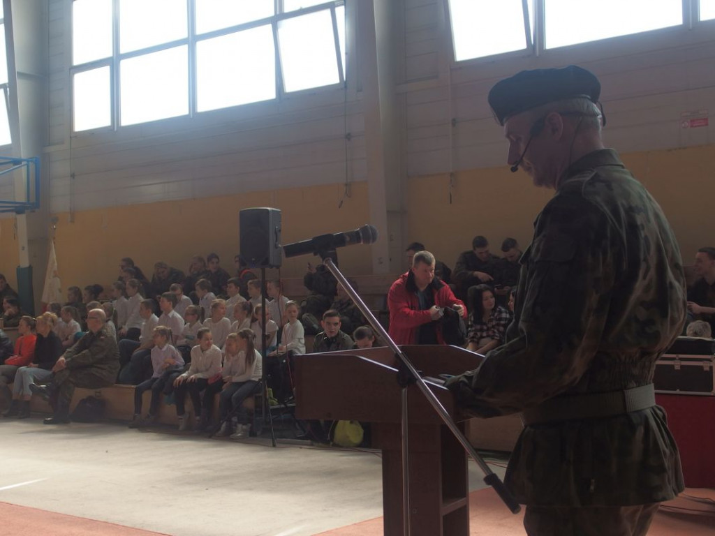 Za nami III Wojewódzki Przegląd Musztry Klas Mundurowych Kruszwica 2017 [GALERIA]