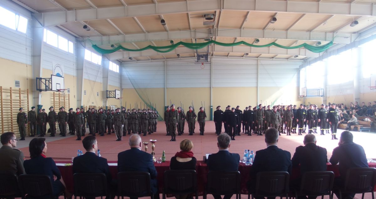 Za nami III Wojewódzki Przegląd Musztry Klas Mundurowych Kruszwica 2017 [GALERIA]