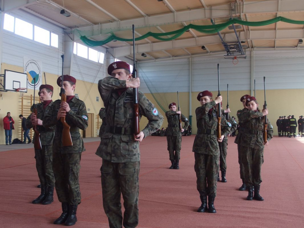 Za nami III Wojewódzki Przegląd Musztry Klas Mundurowych Kruszwica 2017 [GALERIA]