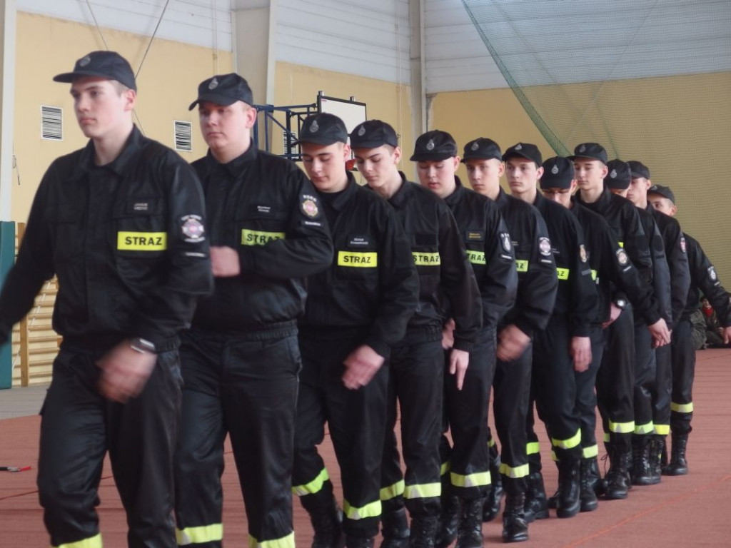 Za nami III Wojewódzki Przegląd Musztry Klas Mundurowych Kruszwica 2017 [GALERIA]