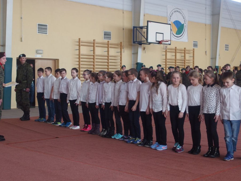 Za nami III Wojewódzki Przegląd Musztry Klas Mundurowych Kruszwica 2017 [GALERIA]