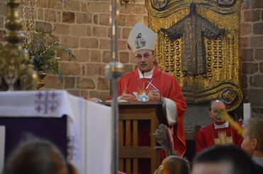 Prymas Polski poprowadził Mszę świętą w ramach Kujawskiego Misterium Męki Pańskiej [GALERIA]