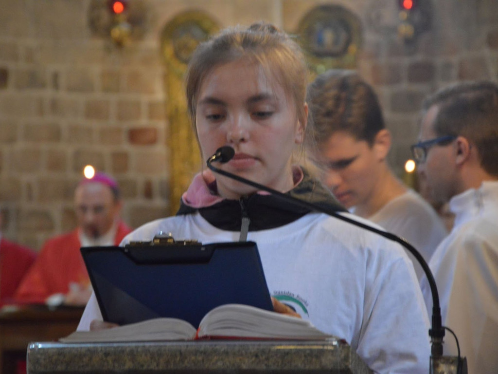 Prymas Polski poprowadził Mszę świętą w ramach Kujawskiego Misterium Męki Pańskiej [GALERIA]
