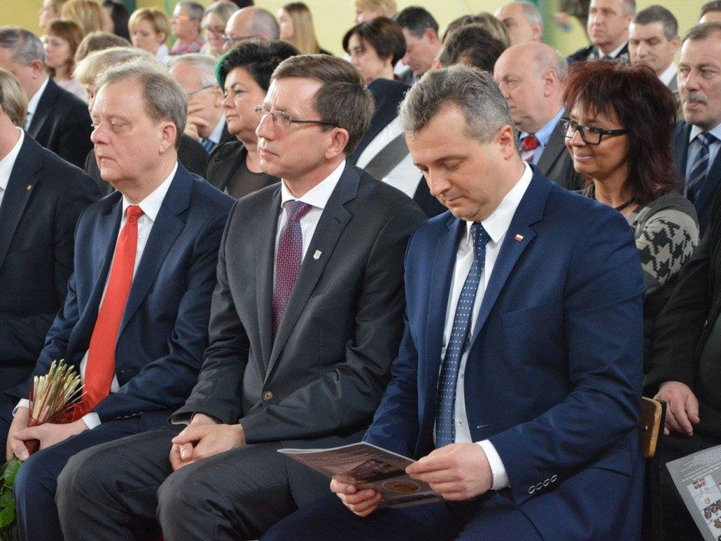Obchody 95-lecia szkolnictwa zawodowego i ślubowanie klas mundurowych w 