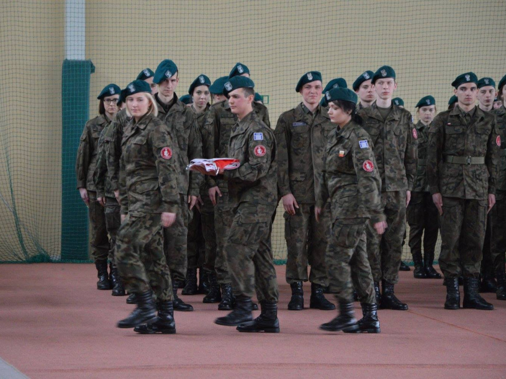 Obchody 95-lecia szkolnictwa zawodowego i ślubowanie klas mundurowych w 