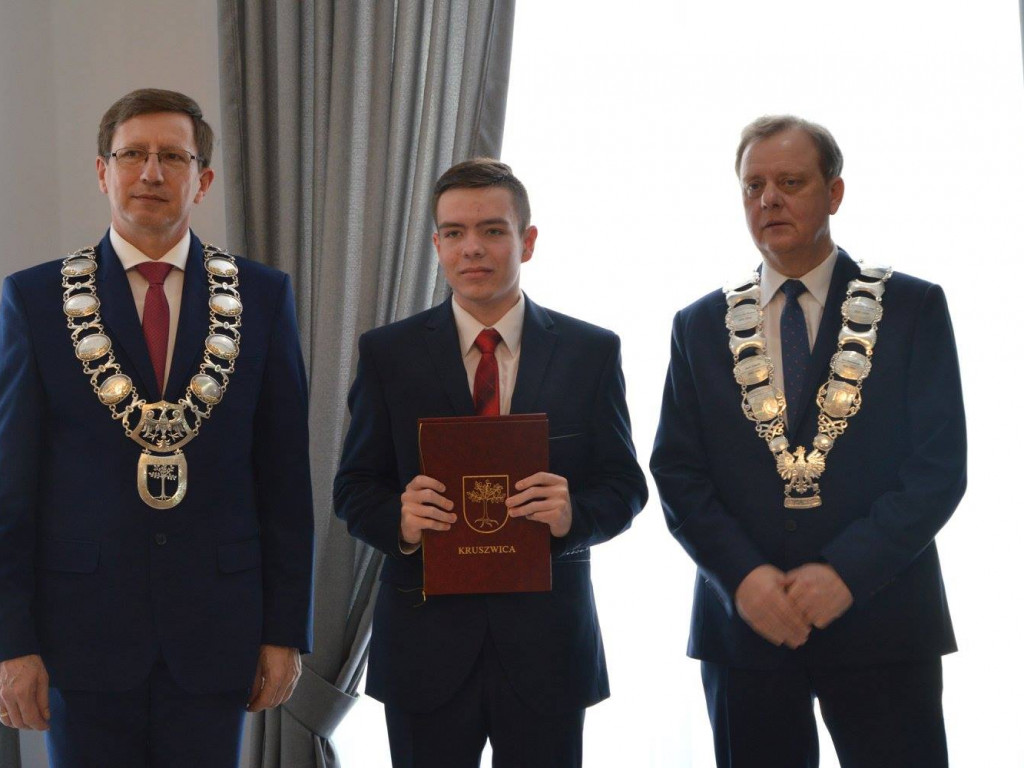 Zobacz kogo nagrodził samorząd podczas uroczystej sesji Rady Miejskiej [GALERIA]