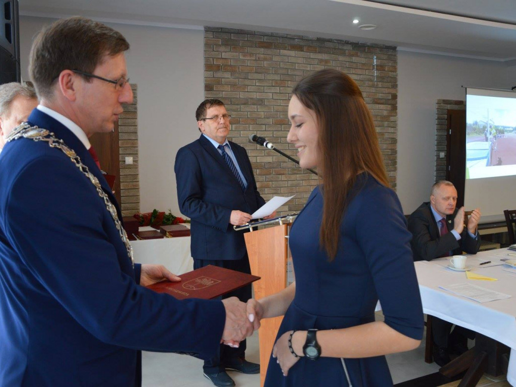 Zobacz kogo nagrodził samorząd podczas uroczystej sesji Rady Miejskiej [GALERIA]