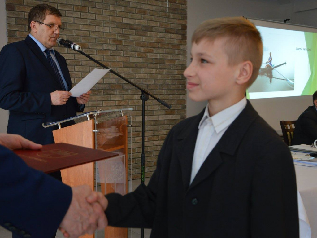 Zobacz kogo nagrodził samorząd podczas uroczystej sesji Rady Miejskiej [GALERIA]