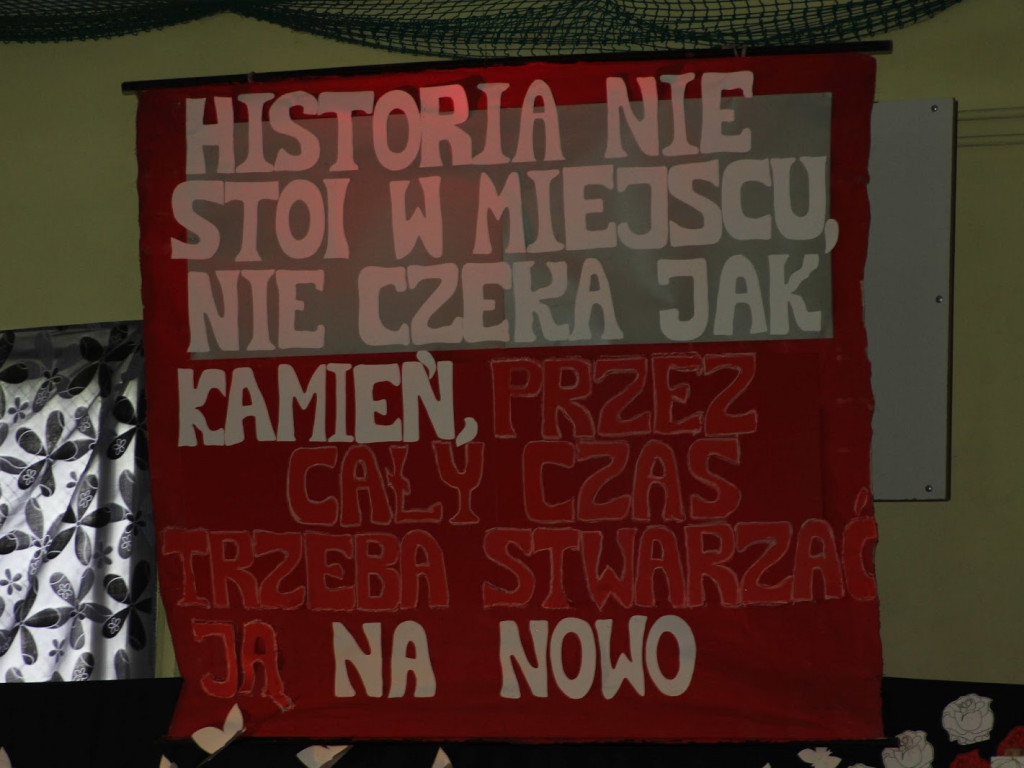 20 lat Armia Krajowa patronuje Szkole Podstawowej w Chełmcach [GALERIA]
