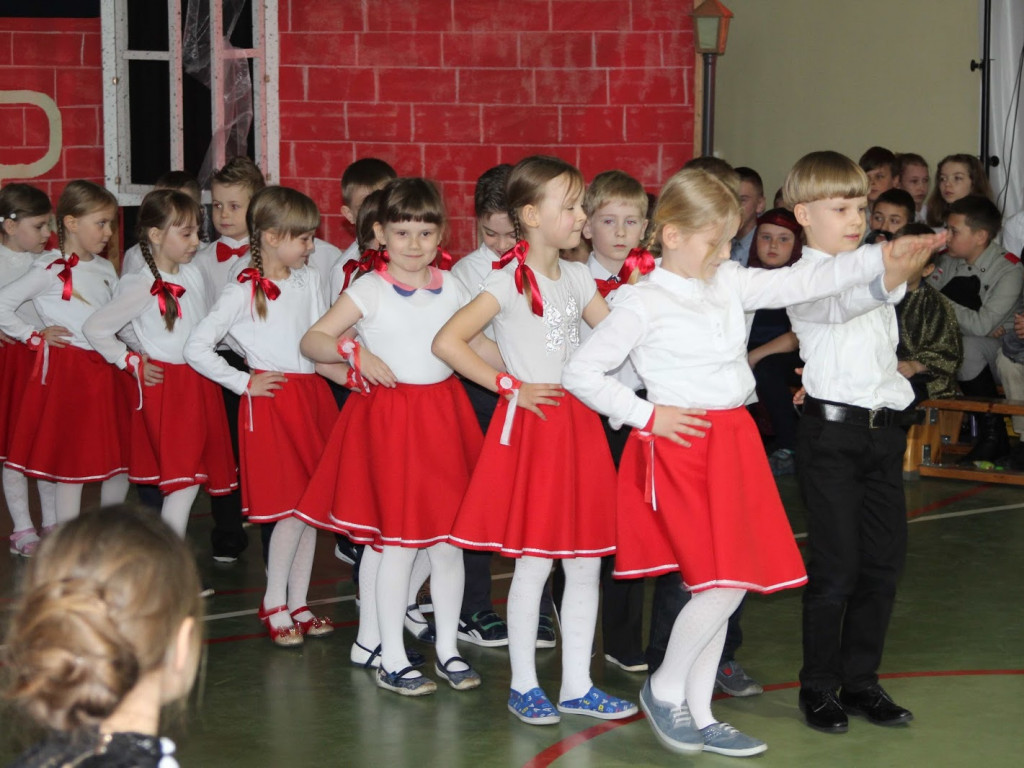 20 lat Armia Krajowa patronuje Szkole Podstawowej w Chełmcach [GALERIA]