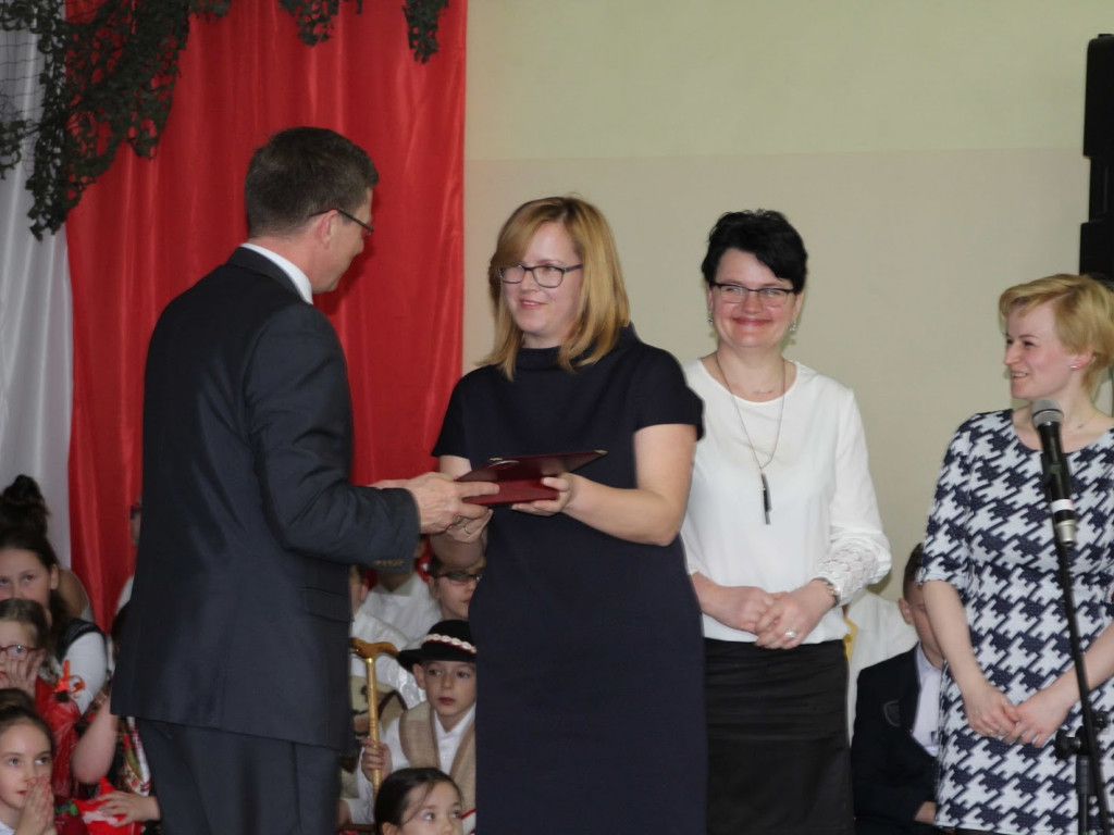 20 lat Armia Krajowa patronuje Szkole Podstawowej w Chełmcach [GALERIA]