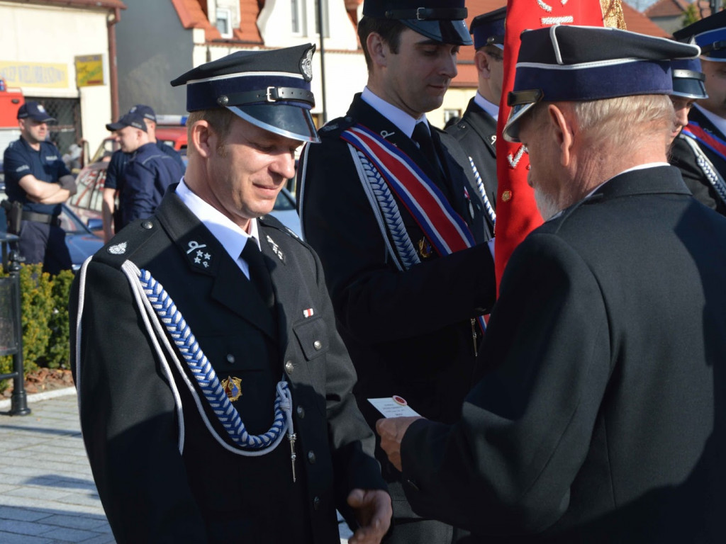 Zasłużeni strażacy odznaczeni. Zobacz zdjęcia z kruszwickiego Capstrzyku [GALERIA]