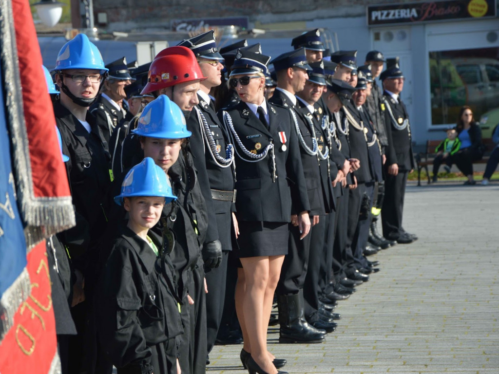 Zasłużeni strażacy odznaczeni. Zobacz zdjęcia z kruszwickiego Capstrzyku [GALERIA]
