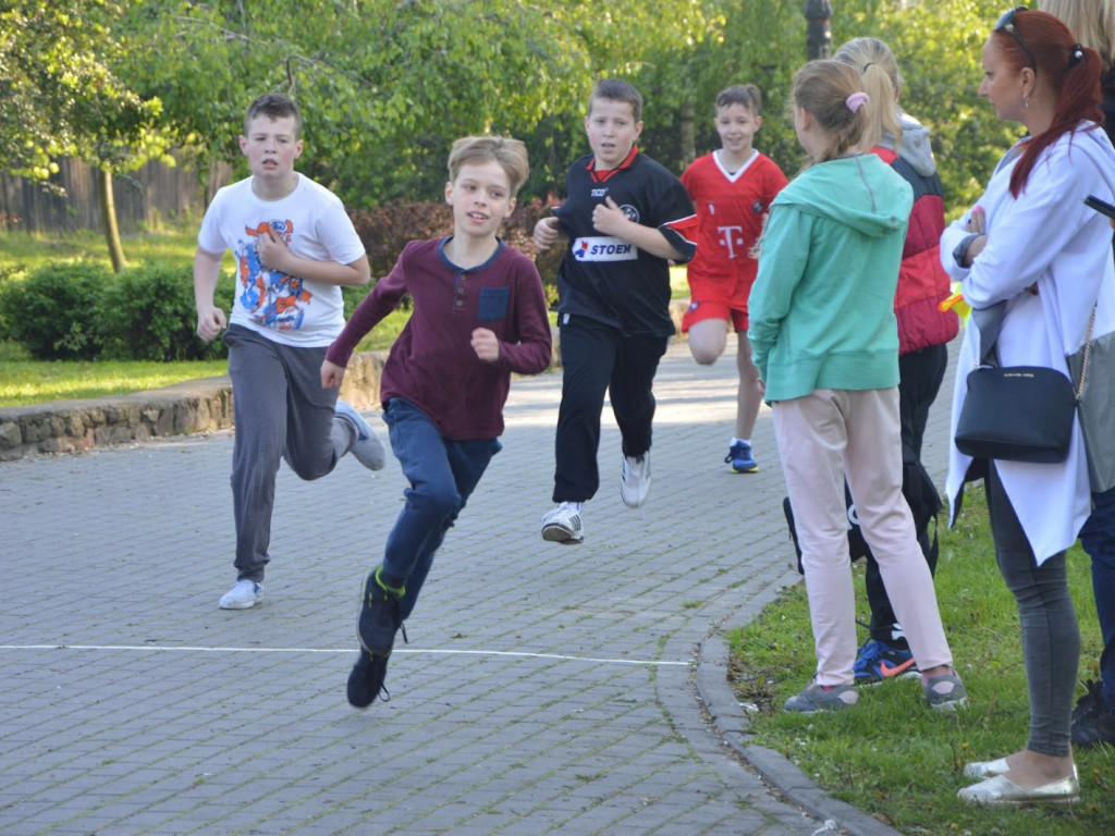 Młodzież uczestniczyła w zawodach związanych z Biegiem Piastowskim [GALERIA]