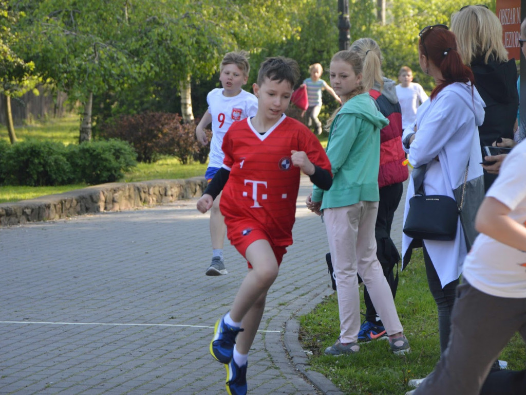 Młodzież uczestniczyła w zawodach związanych z Biegiem Piastowskim [GALERIA]