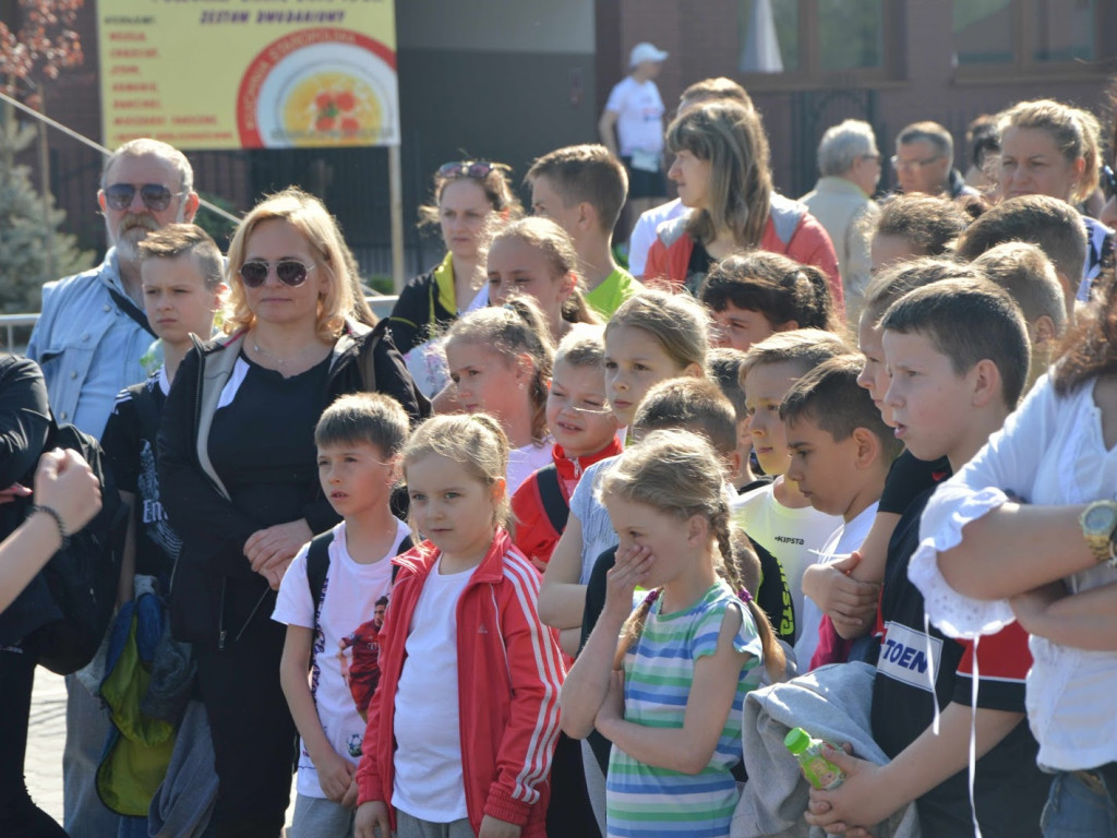 Młodzież uczestniczyła w zawodach związanych z Biegiem Piastowskim [GALERIA]