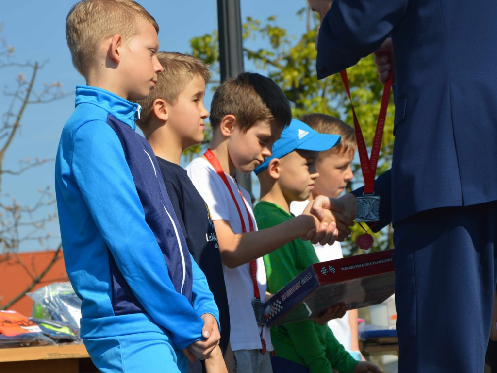 Młodzież uczestniczyła w zawodach związanych z Biegiem Piastowskim [GALERIA]