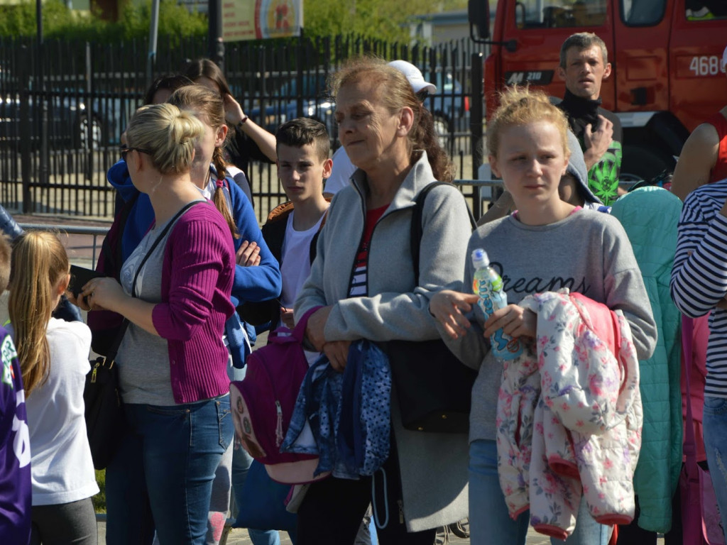 Młodzież uczestniczyła w zawodach związanych z Biegiem Piastowskim [GALERIA]