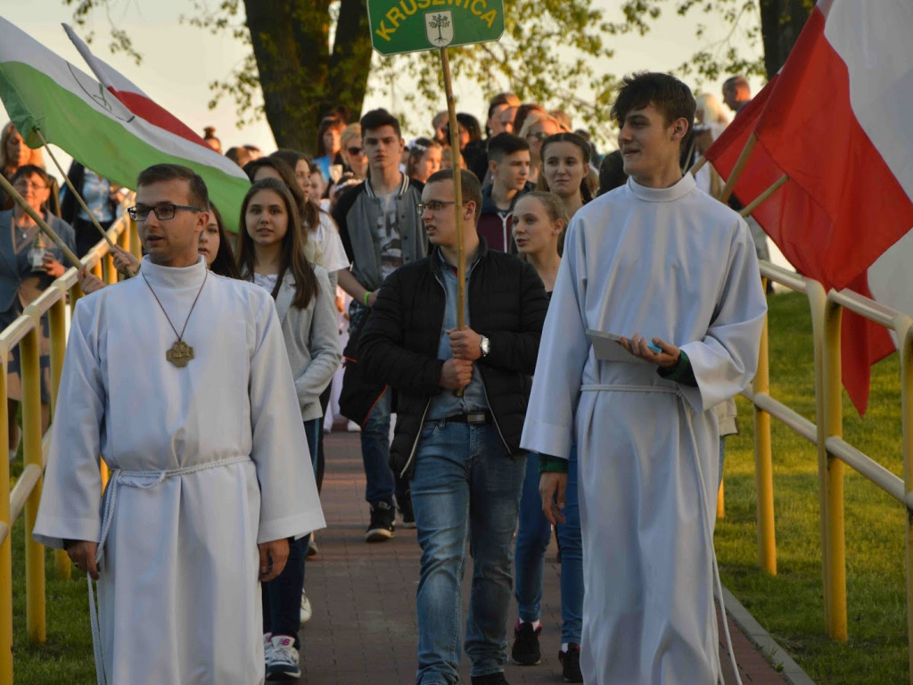 Uroczystości religijne w Kruszwicy: Świętowaliśmy setną rocznicę Objawień Fatimskich [GALERIA+VIDEO]