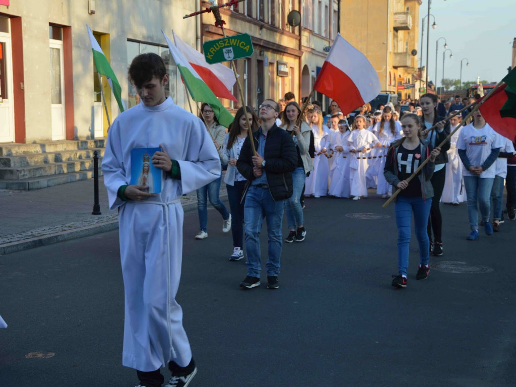Uroczystości religijne w Kruszwicy: Świętowaliśmy setną rocznicę Objawień Fatimskich [GALERIA+VIDEO]