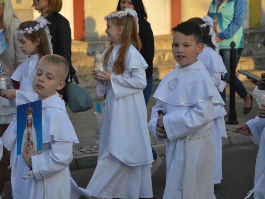 Uroczystości religijne w Kruszwicy: Świętowaliśmy setną rocznicę Objawień Fatimskich [GALERIA+VIDEO]