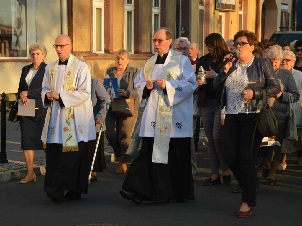 Uroczystości religijne w Kruszwicy: Świętowaliśmy setną rocznicę Objawień Fatimskich [GALERIA+VIDEO]
