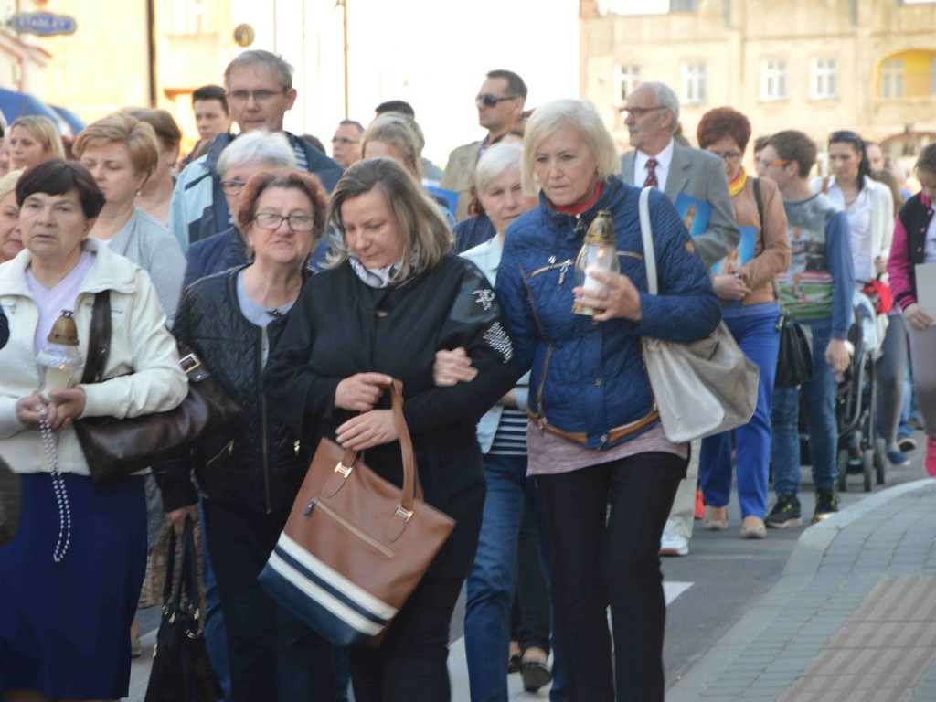 Uroczystości religijne w Kruszwicy: Świętowaliśmy setną rocznicę Objawień Fatimskich [GALERIA+VIDEO]