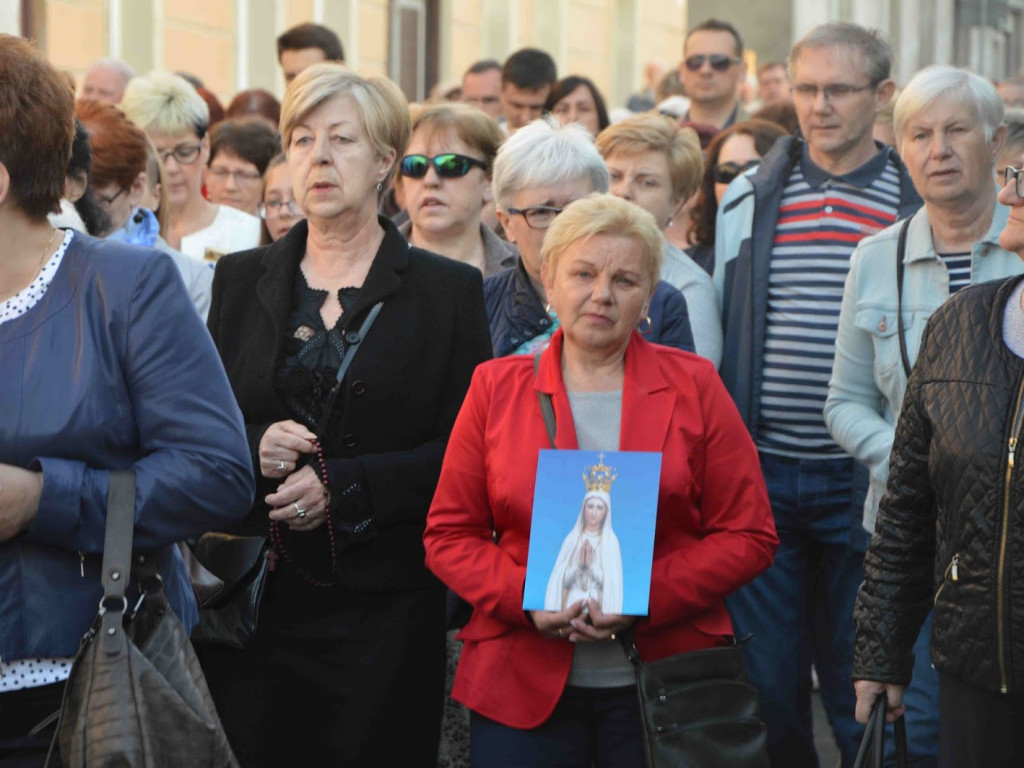 Uroczystości religijne w Kruszwicy: Świętowaliśmy setną rocznicę Objawień Fatimskich [GALERIA+VIDEO]