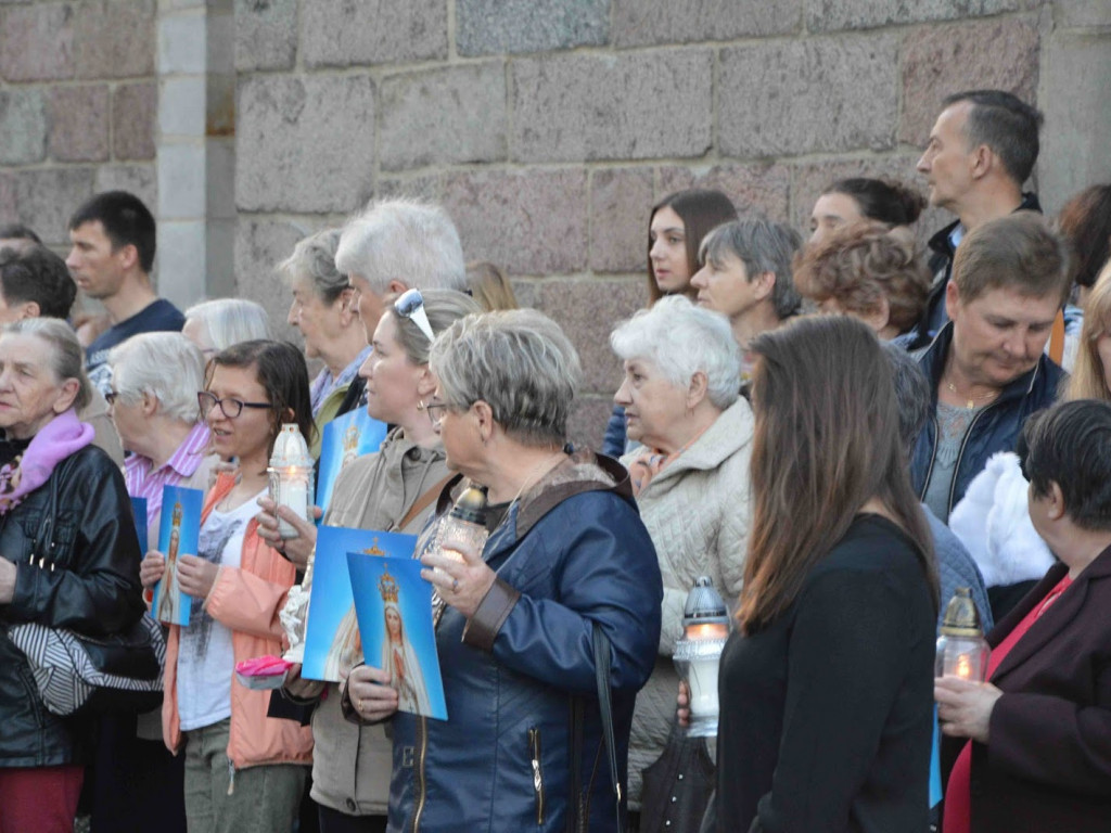 Uroczystości religijne w Kruszwicy: Świętowaliśmy setną rocznicę Objawień Fatimskich [GALERIA+VIDEO]