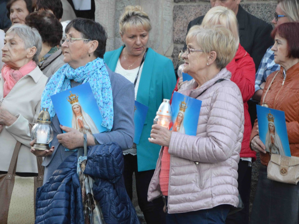 Uroczystości religijne w Kruszwicy: Świętowaliśmy setną rocznicę Objawień Fatimskich [GALERIA+VIDEO]