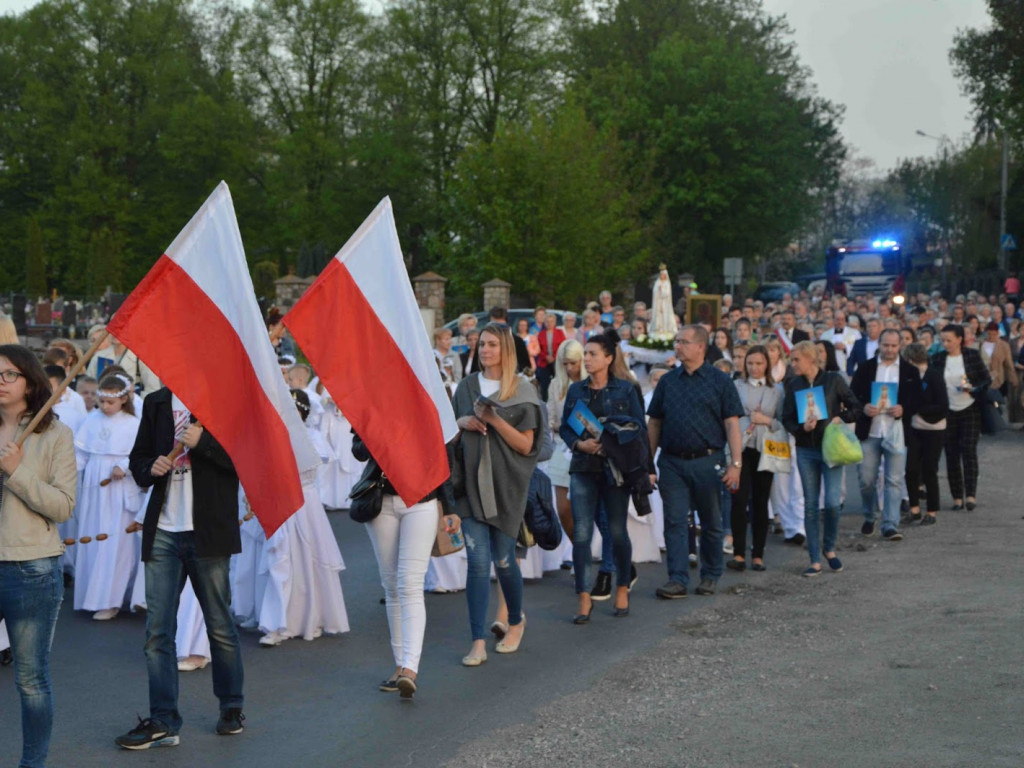 Uroczystości religijne w Kruszwicy: Świętowaliśmy setną rocznicę Objawień Fatimskich [GALERIA+VIDEO]