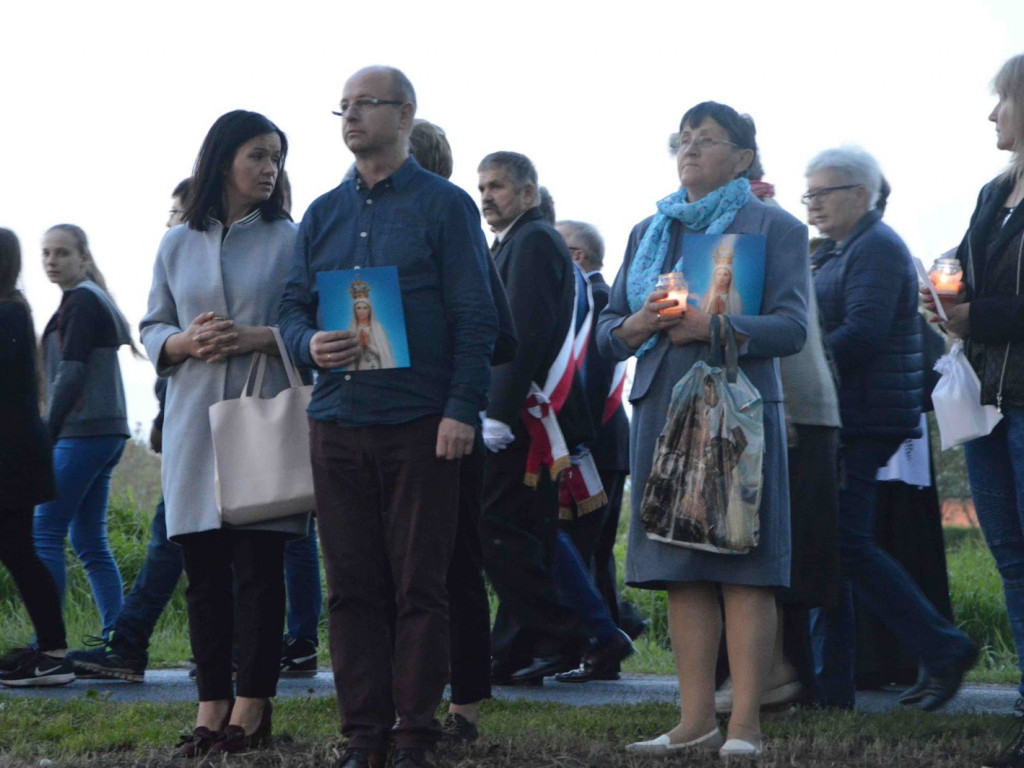 Uroczystości religijne w Kruszwicy: Świętowaliśmy setną rocznicę Objawień Fatimskich [GALERIA+VIDEO]