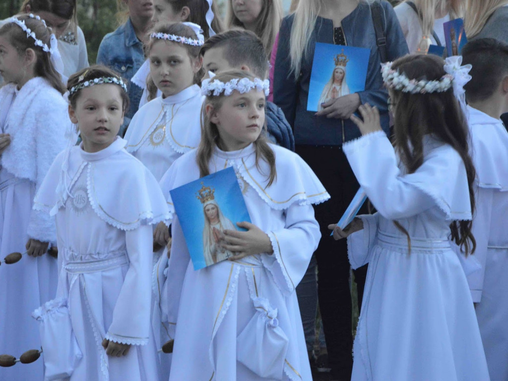 Uroczystości religijne w Kruszwicy: Świętowaliśmy setną rocznicę Objawień Fatimskich [GALERIA+VIDEO]