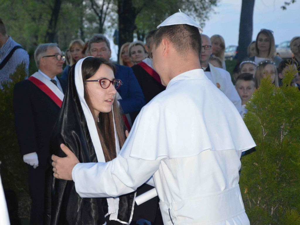 Uroczystości religijne w Kruszwicy: Świętowaliśmy setną rocznicę Objawień Fatimskich [GALERIA+VIDEO]
