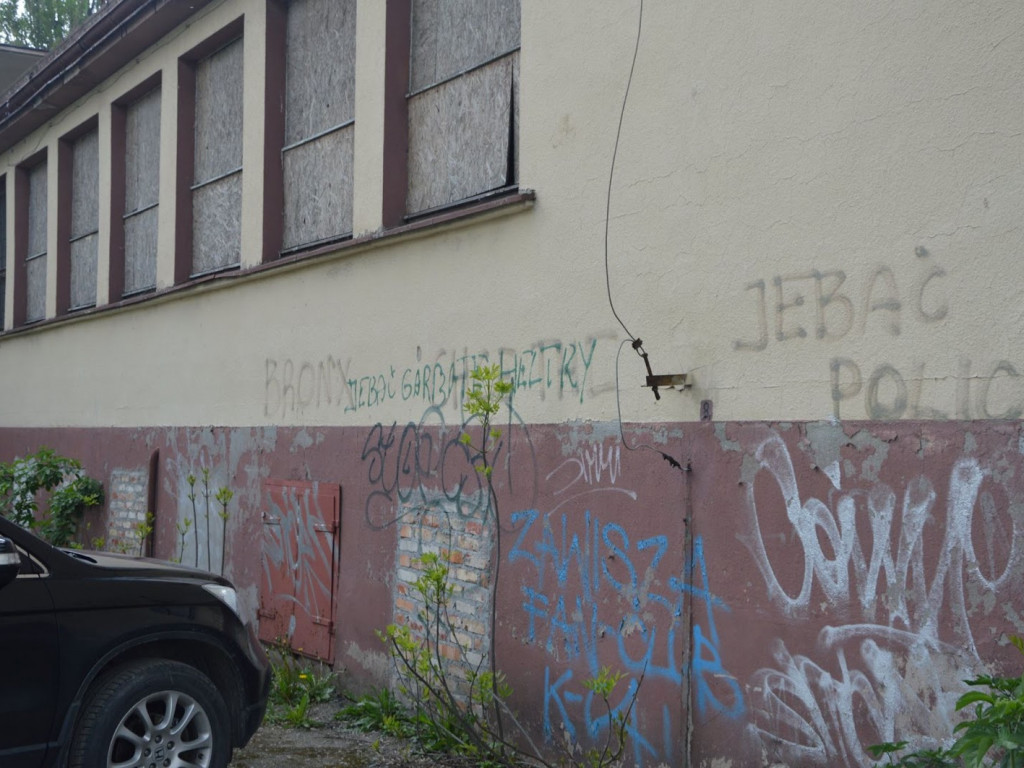 Szansa na drugie życie dawnego dworca: Budynek PKP został sprzedany! [FOTO]