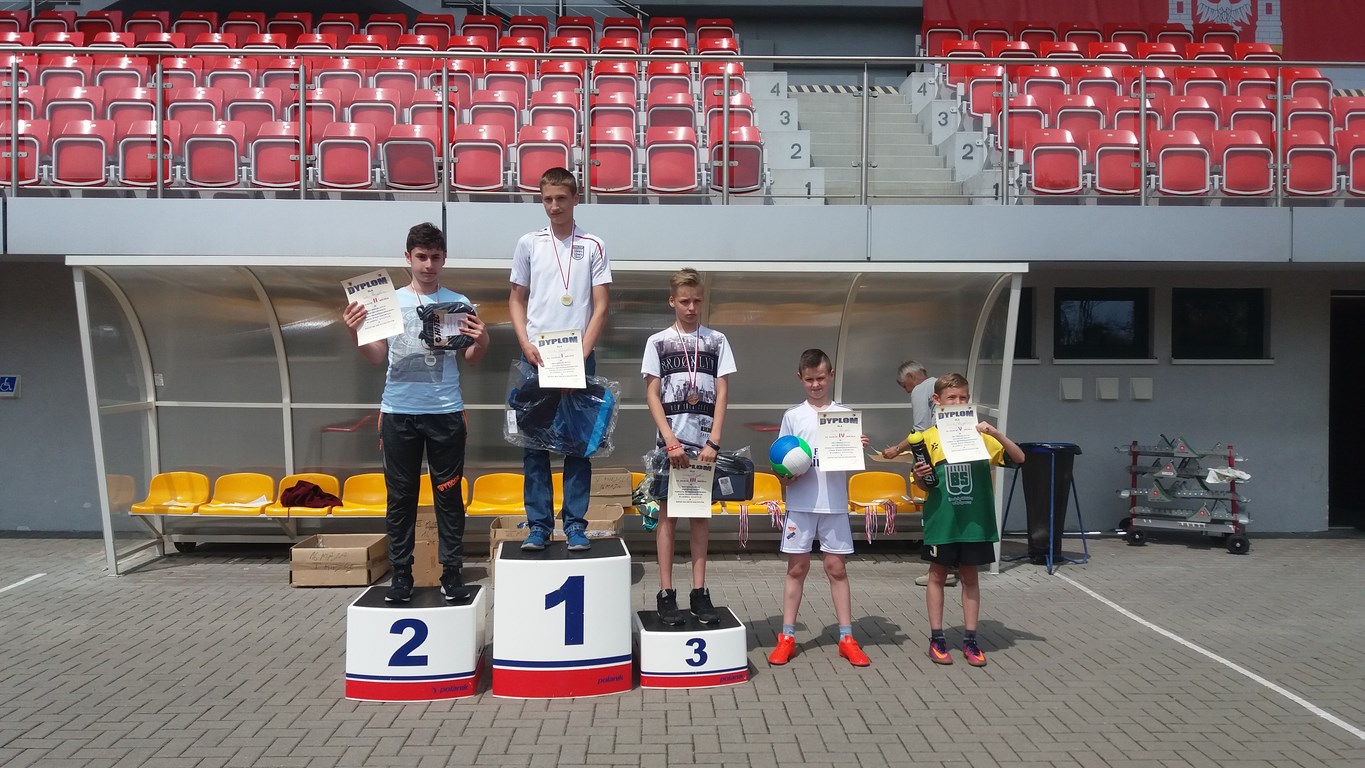 Uczniowie z Woli Wapowskiej z medalami na Mistrzostwach Powiatu