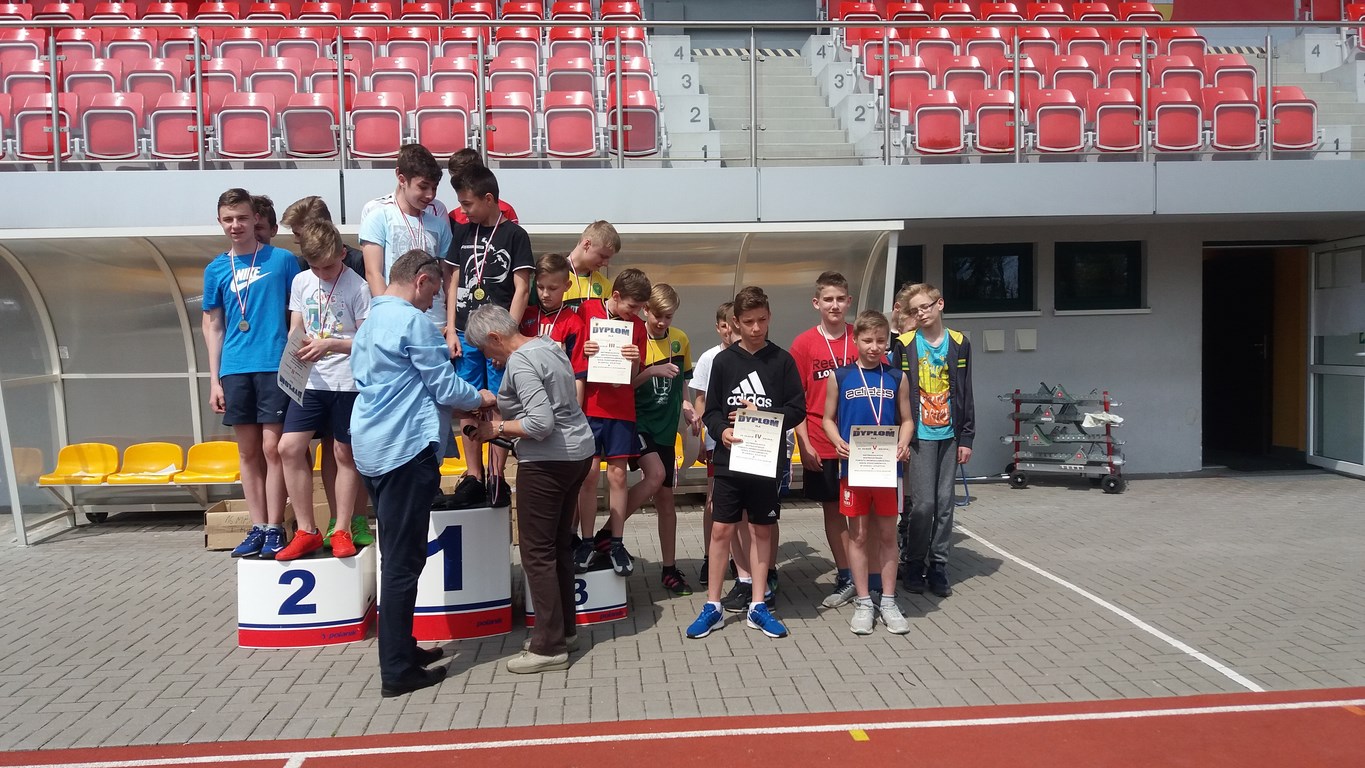 Uczniowie z Woli Wapowskiej z medalami na Mistrzostwach Powiatu