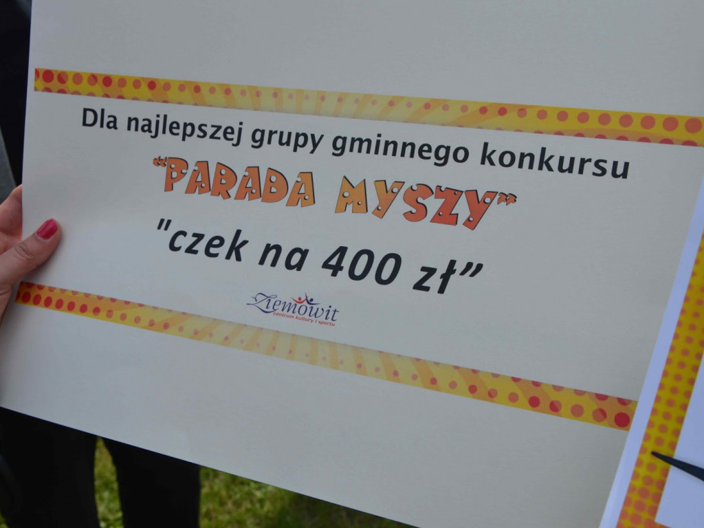 Myszy dostały władzę nad miastem. Parada gryzoni przeszła ulicami miasta