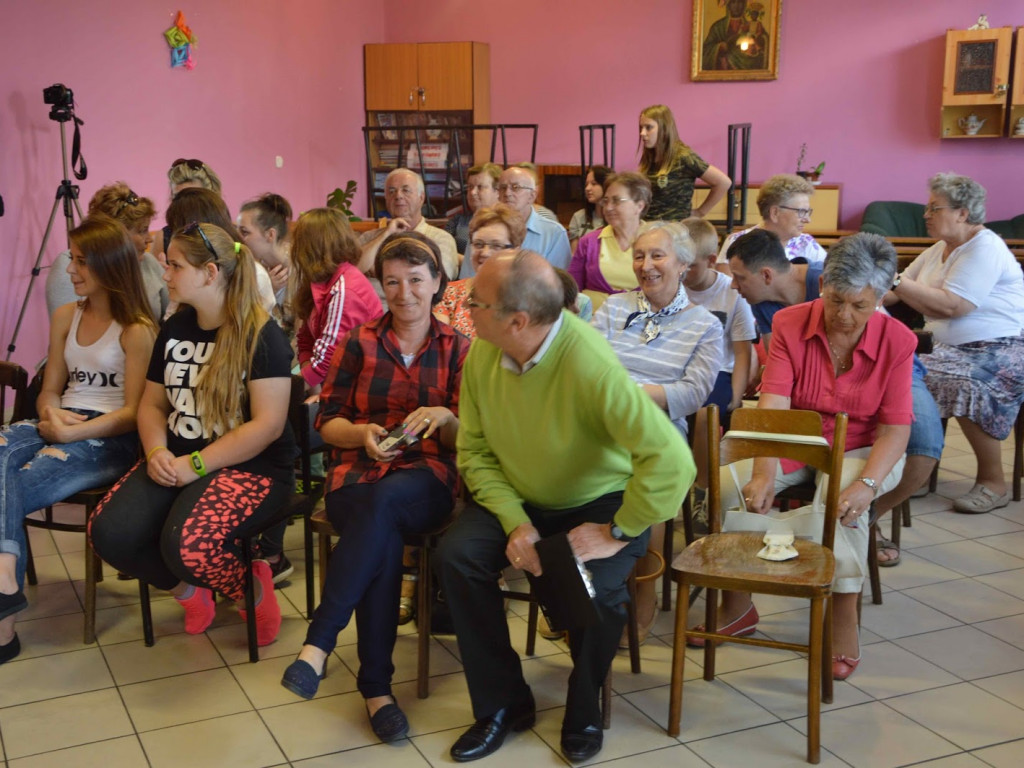 Dziewczęta z Młodzieżowego Ośrodka Wychowawczego w sztuce 