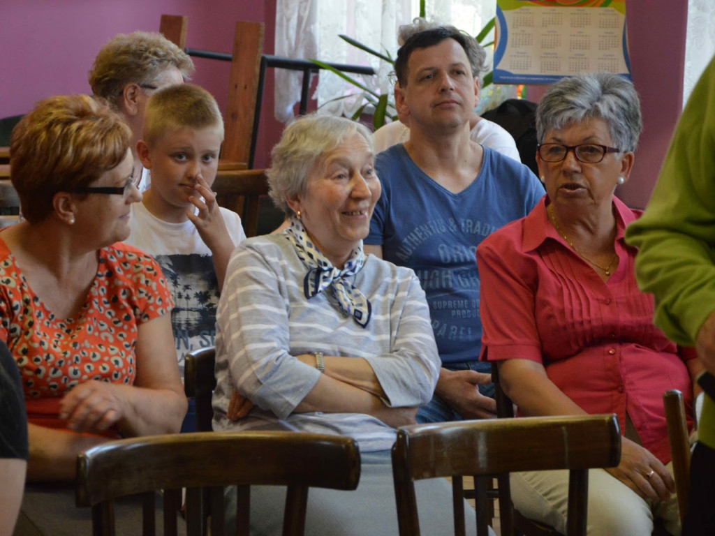Dziewczęta z Młodzieżowego Ośrodka Wychowawczego w sztuce 