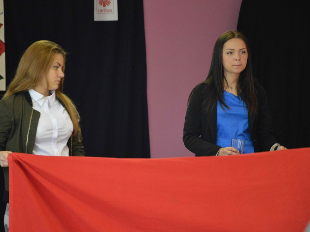 Dziewczęta z Młodzieżowego Ośrodka Wychowawczego w sztuce 