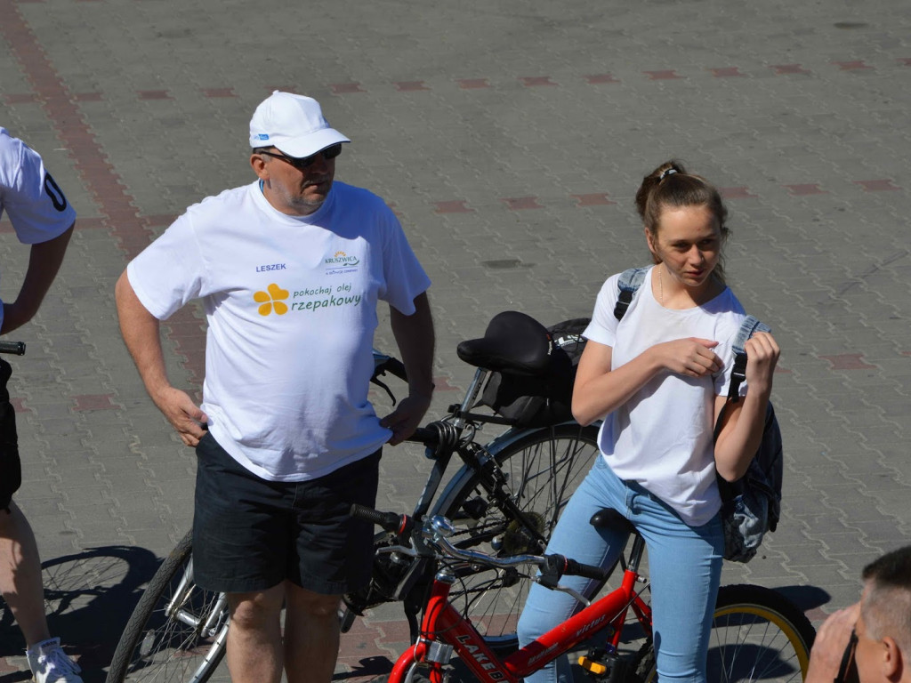Cała Kruszwica wsiadła na rowery! [FOTO]