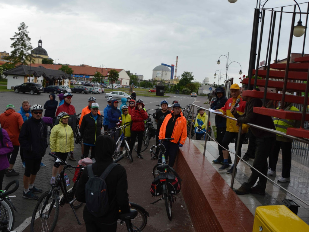 Rowerzyści świętowali 50 lat istnienia Nadgoplańskiego Parku Tysiąclecia w Kruszwicy [GALERIA]