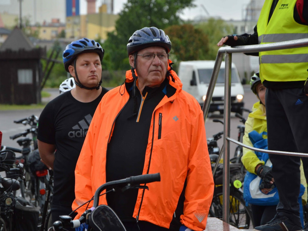 Rowerzyści świętowali 50 lat istnienia Nadgoplańskiego Parku Tysiąclecia w Kruszwicy [GALERIA]