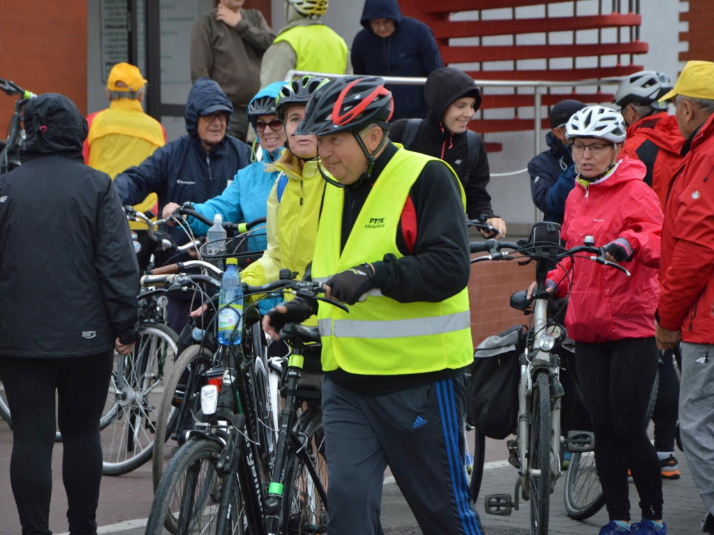 Rowerzyści świętowali 50 lat istnienia Nadgoplańskiego Parku Tysiąclecia w Kruszwicy [GALERIA]