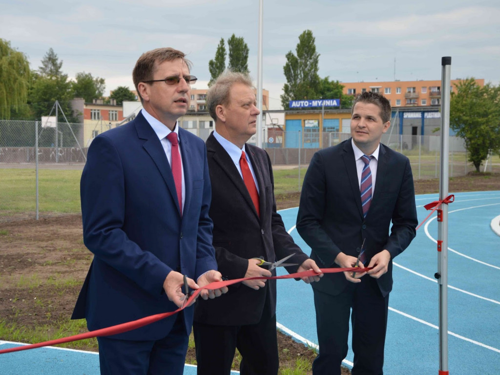 Kruszwickie Dni Sportu: Dziś oficjalnie otworzyliśmy wielofunkcyjne boisko [GALERIA]